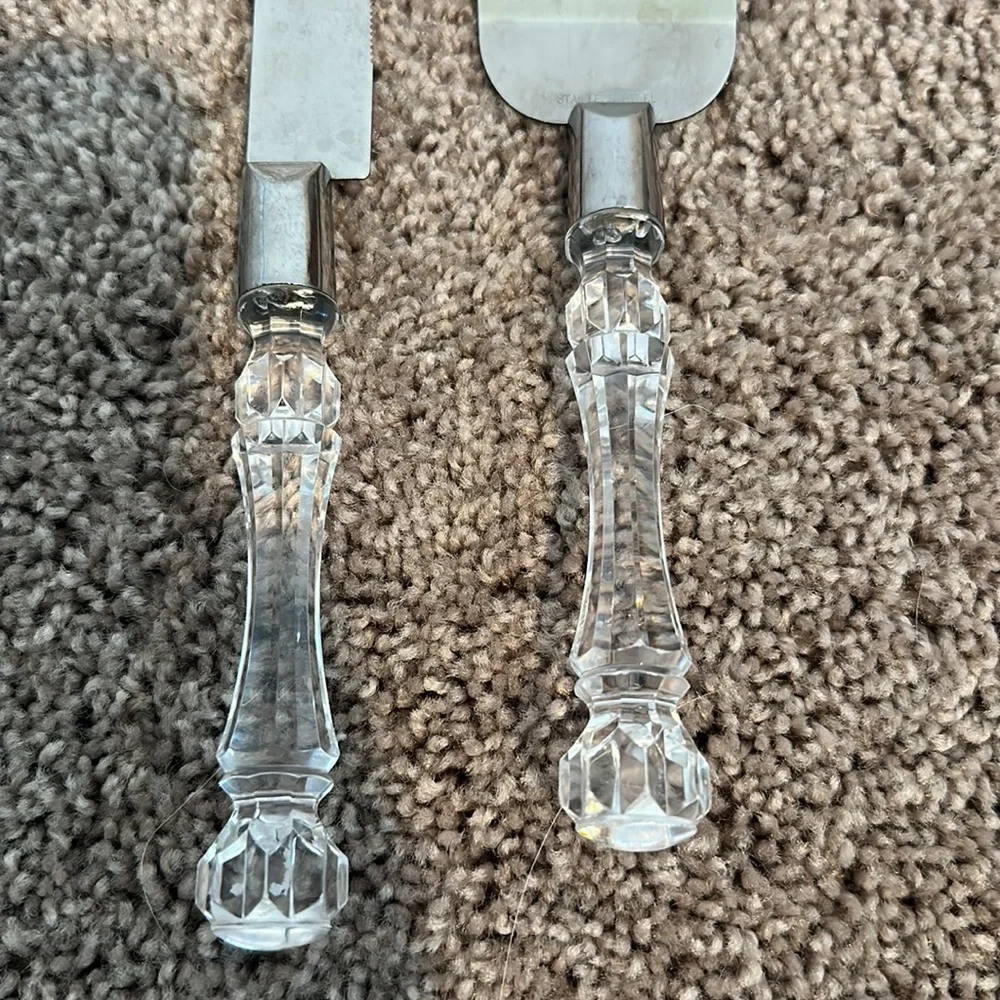 FAUX CRYSTAL WEDDING CAKE KNIFE SET